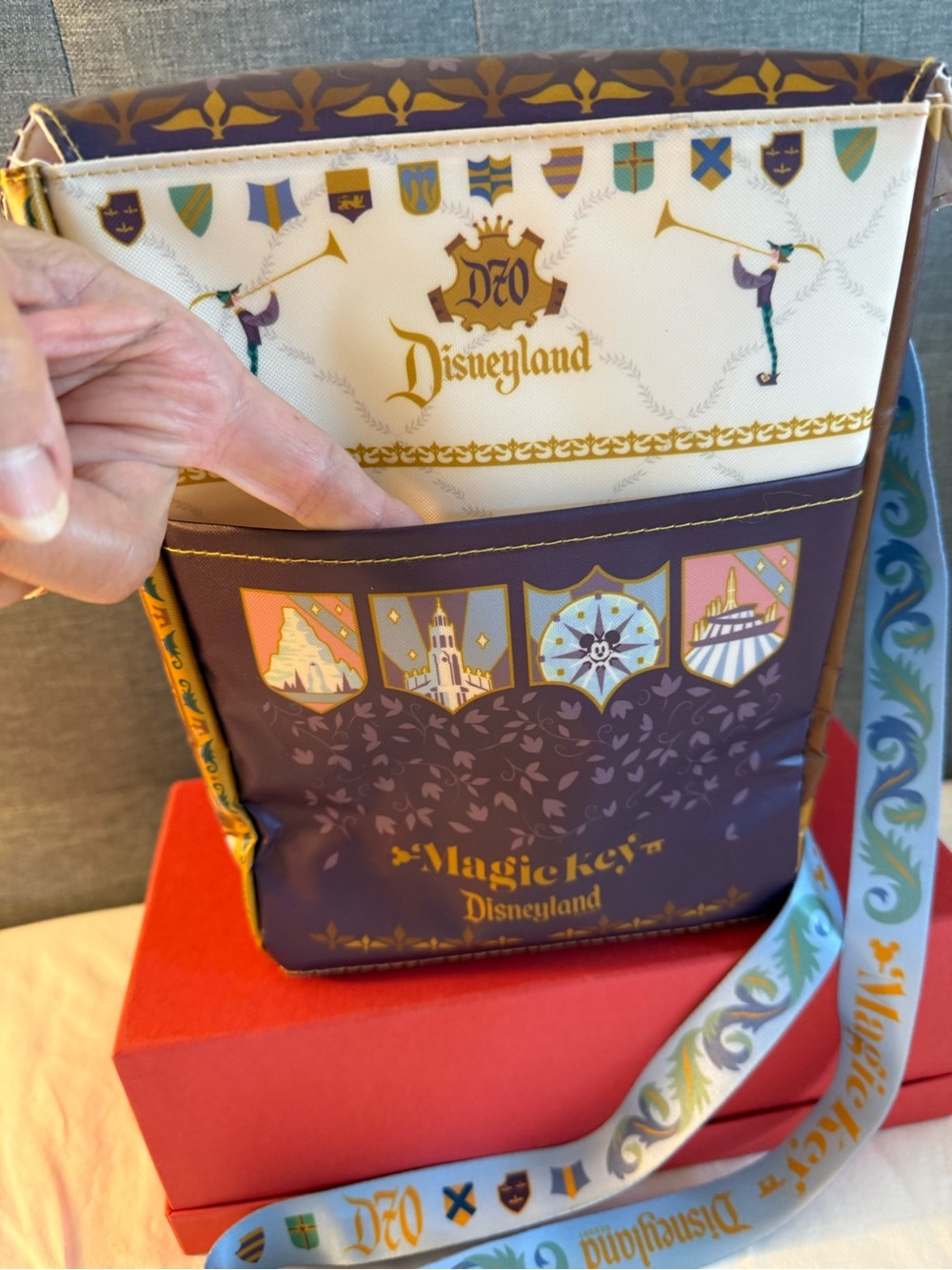 Disney Popcorn Cooler Tote Bag - Picture 7 of 13